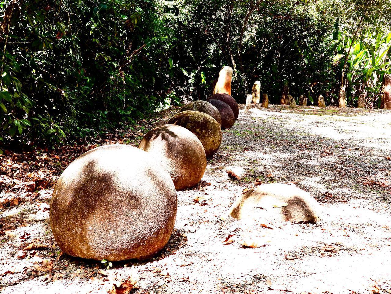 The Spheres, Site Ecological FINCA 6